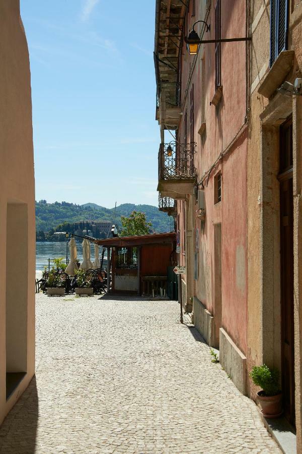 Emy Lake Orta Pella Exterior photo